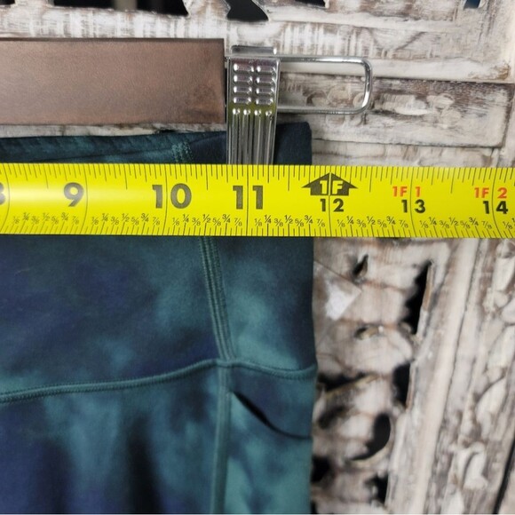 Victoria's Secret Green Tie Dyed athletic Leggings Side Pockets Womens Size Sm - Picture 8 of 13